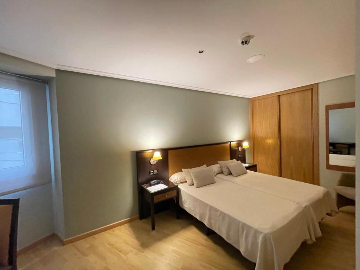 Aparthotel Arenteiro Карбаллино Экстерьер фото