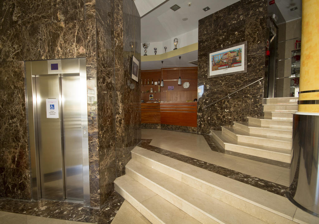 Aparthotel Arenteiro Карбаллино Экстерьер фото
